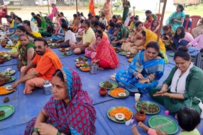 भिलाई मैं हुआ शिव पंचाक्षर स्त्रोत पाठ : साथ ही महामृत्युंजय मंत्र जाप और सुख रुद्र सूक्त अभिषेक,महाप्रसाद का भी हुआ वितरण....