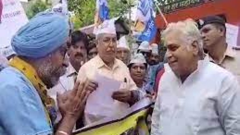दुर्ग विधायक ने मुख्यमंत्री की तुलना की भगवान शंकर से :BJPनेताओं ने कहा भगवान को गाली देने वाले इंसान के बेटे की तुलना भगवान से करना निंदनीय...