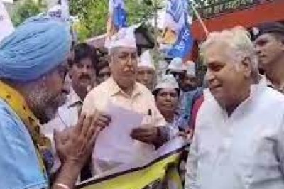 दुर्ग विधायक ने मुख्यमंत्री की तुलना की भगवान शंकर से :BJPनेताओं ने कहा भगवान को गाली देने वाले इंसान के बेटे की तुलना भगवान से करना निंदनीय...