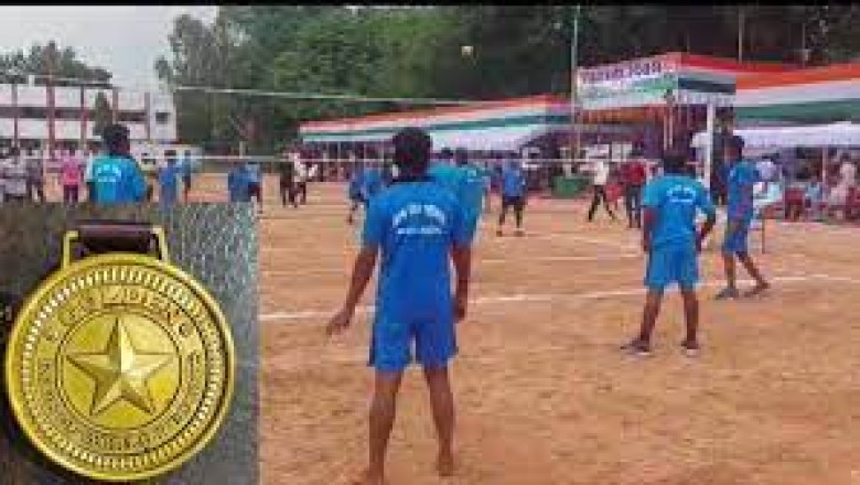 छत्तीसगढ़ के बलरामपुर जिले ने रचा नया कीर्तिमान : 300 गांवों में एक साथ खेला गया वॉलीबॉल, गोल्डन बुक ऑफ वर्ल्ड रिकॉर्ड में दर्ज हुआ नाम....