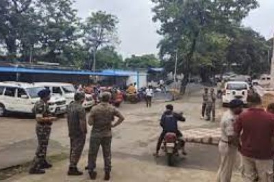 CRPF जवान ने खुद को मारी गोली...अस्पताल में तोड़ा दम....