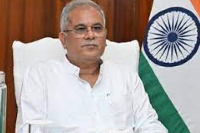 मुख्यमंत्री भूपेश बघेल ने सड़क दुर्घटना में घायल भारत यादव की मृत्यु पर जताया दुख...परिजनों को 4 लाख रूपए देने की घोषणा की...