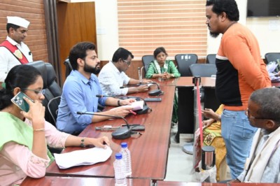 शासकीय औद्योगिक प्रशिक्षण संस्थाएं प्लेसमेंट बढ़ाये कलेक्टर ने की रोजगार अभियान सृजन की समीक्षा.....