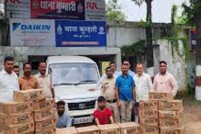 दुर्ग में भारी मात्रा में पकड़ाई MP की शराब : दो लाख रुपए कीमत की शराब ले जाते नागपुर के 2 तस्कर गिरफ्तार...