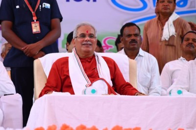 मुख्यमंत्री भूपेश बघेल ने कुम्हारी में किया 55 करोड़ 33 लाख के विकास कार्यों का लोकार्पण एवं भूमिपूजन....