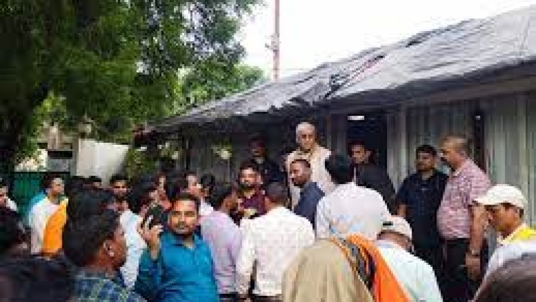 30 से अधिक गांवों के लोग पहुंचे CM हाउस...बोले- 5000 युवा हो जाएंगे बेरोजगार, रुक जाएगा विकास...