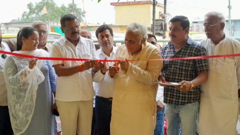 व्यापारिक कॉम्पलेक्स की सुविधा : मिलपारा में व्यापारिक कॉम्पलेक्स का लोर्कापण अरुण वोरा...धीरज बाकलीवाल व राजेन्द्र साहू ने किया शुभारंभ...