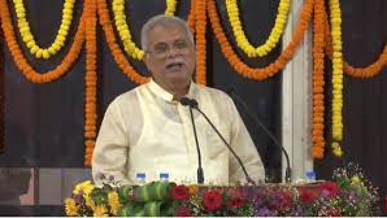 मुख्यमंत्री भूपेश बघेल ने राष्ट्रपति द्रौपदी मुर्मू का किया स्वागत…और कहा- ‘ऐसा लग रहा है जैसे कोई अपना, अपने ही घर आया है…