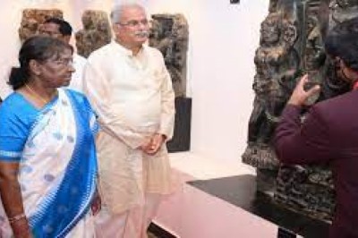 राष्ट्रपति मुर्मू ने रायपुर के महंत...घासीदास स्मारक संग्रहालय का किया अवलोकन...
