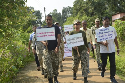अब 11 सितम्बर तक निर्वाचक नामावली में नाम जोडना: विलोपित करना एवं त्रुटिसुधार कार्य...