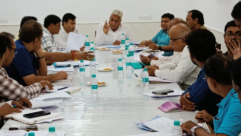 विधायक ने अफसरों की ली मिटिंग,कहा विकास कार्य तेज करें...अधूरे कार्यो पर जताई नाराजगी...