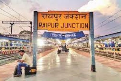 30 साल से रायपुर रेलवे स्टेशन में जो कंपनी : चला रही टी-स्टॉल...पूड़ी-सब्जी और फल का ठेला, उसकी RTI से जानकारी नहीं दे रहा विभाग…