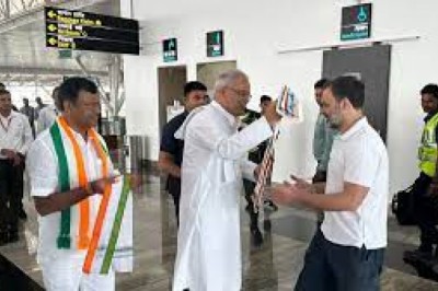 राहुल गांधी पहुंचे रायपुर: राजीव युवा मितान सम्मेलन में होंगे शामिल….
