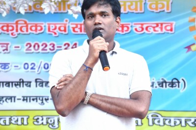 एकलव्य आवासीय विद्यालय में जिला स्तरीय सांस्कृतिक एवं साहित्यिक महोत्सव का आयोजन....