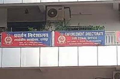 रायपुर में हॉस्पिटल संचालक AR दल्ला के यहां ED की रेड :CRPF जवानों के साथ घर में घुसी टीम....घरवालों के फोन जब्त...
