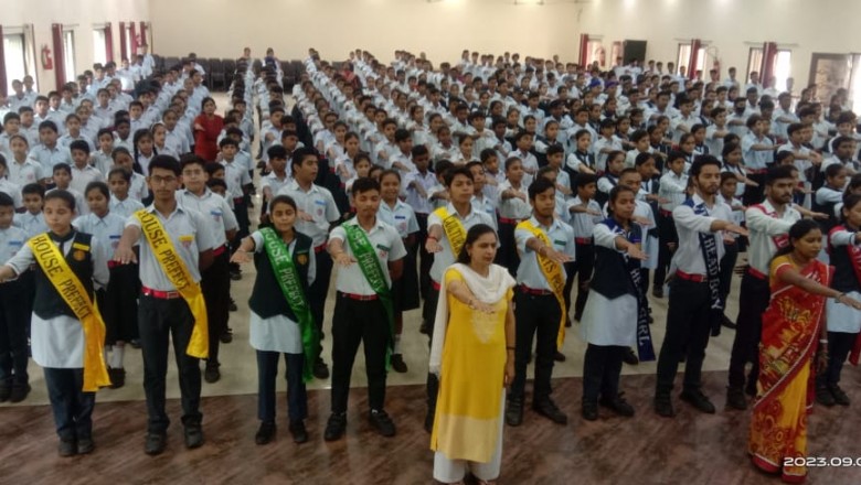 जिले केें 1 लाख विद्यार्थियों ने संविधान की पाठशाला में भाग लिया....