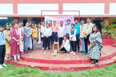 दुर्ग में नेशनल स्पेस डे के उपलक्ष्य में ’’चन्द्रयान-3’’ विषय पर विशिष्ट व्याख्यान का किया गया आयोजन...