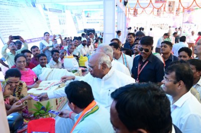 छत्तीसगढ़ में बीते पांच साल में हुआ अभूतपूर्व विकास...जनता से किया वायदा सरकार ने किया पूरा - मल्लिकार्जुन खडग़े