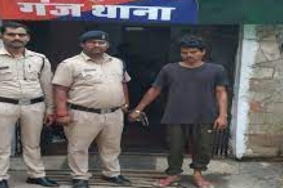रायपुर से तीन चाकूबाज गिरफ्तार : हाथों में लहराते हुए लोगों के बीच डर फैला रहे थे...पुलिस में घेरकर किया अरेस्ट...