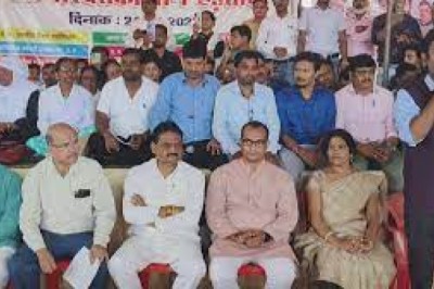 स्वास्थ्य कर्मचारियों ने स्थगित की हड़ताल: निलंबित-बर्खास्त कर्मचारियों की बहाली का मिला आश्वासन…