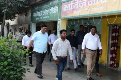 विधानसभा निर्वाचन के मद्देनजर जिले में अवैध शराब :परिवहन एवं नगदी राशि की कार्रवाई लगातार की जा रही...