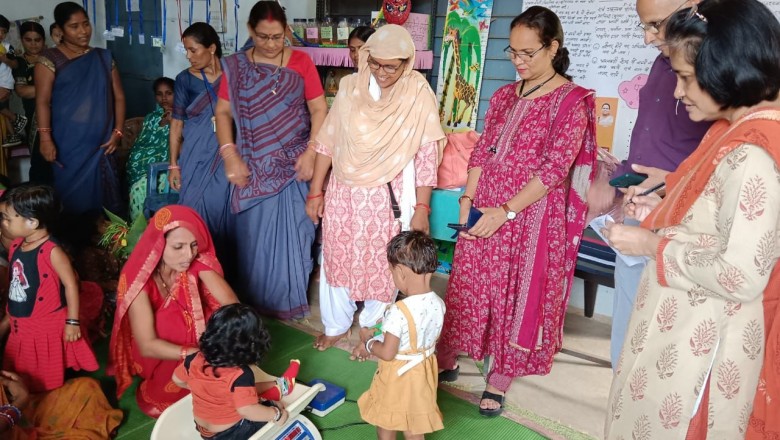 आंगनबाड़ी केंद्रों में लिए जा रहे वजन त्यौहार....की तिथि बढ़ाई गयी अब 25 सितंबर तक चलेगा वजन त्यौहार...