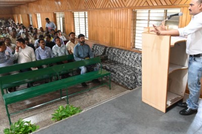 विधानसभा निर्वाचन-2023:  ई.ई.एम टीमों का प्रारंभिक प्रशिक्षण संपन्न....