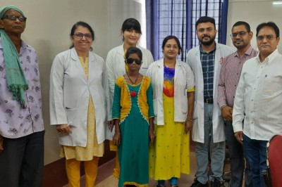 जिला चिकित्सालय दुर्ग के नेत्र विभाग में सतत् रुप से किये जा रहे.....जन्मजात मोतियाबिंद के ऑपरेशन....