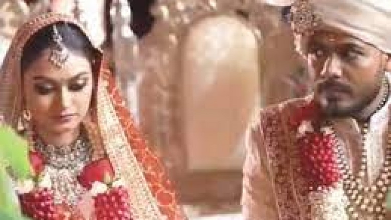 छत्तीसगढ़ के सटोरिए की शादी में बॉलीवुड के सितारे  : सौरभ की महफिल में सनी लियोनी....नेहा कक्कड़ सहित दर्जन भर फिल्मी सितारे...ED कर रही तलाश....