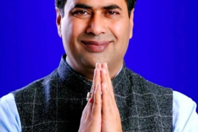 महापौर धीरज बाकलीवाल ने दी तीजा एवं गणेश चतुर्थी की बधाई...