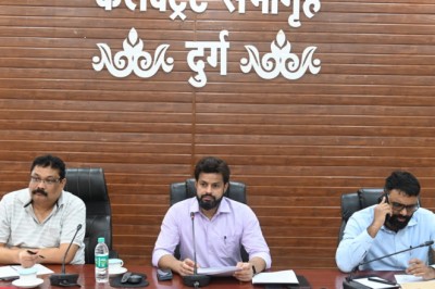21 सितंबर को भिलाई में राज्य स्तरीय महिला सम्मेलन का आयोजन...कलेक्टर ने की तैयारियों की समीक्षा....