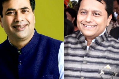 घर-घर में विराजेंगे विनायक माटी की प्रतिमा करें स्थापित- महापौर....प्लास्टर ऑफ पेरिस से होता है प्रदूषण, इसलिए माटी की मूर्ति की करें स्थापना: आयुक्त