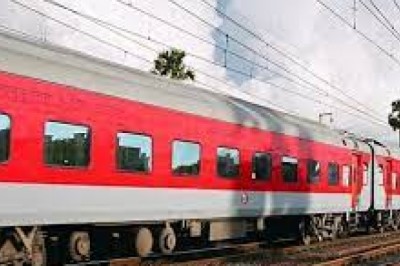 भारतीय रेलवे नए LHB कोच में अधिक आरामदायक सफर कर सकेंगे यात्री : दक्षिण पूर्व मध्य रेलवे से चलने वाली 19 ट्रेनों में लगेंगी....नई तकनीक की बोगिया....