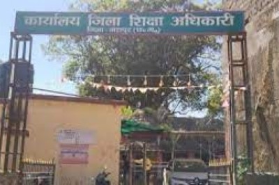 कलेक्टर ने जारी किया शो कॉज नोटिस.....समय पर लंबित प्रकरणों का निराकरण नहीं करने पर DEO पर कार्रवाई....