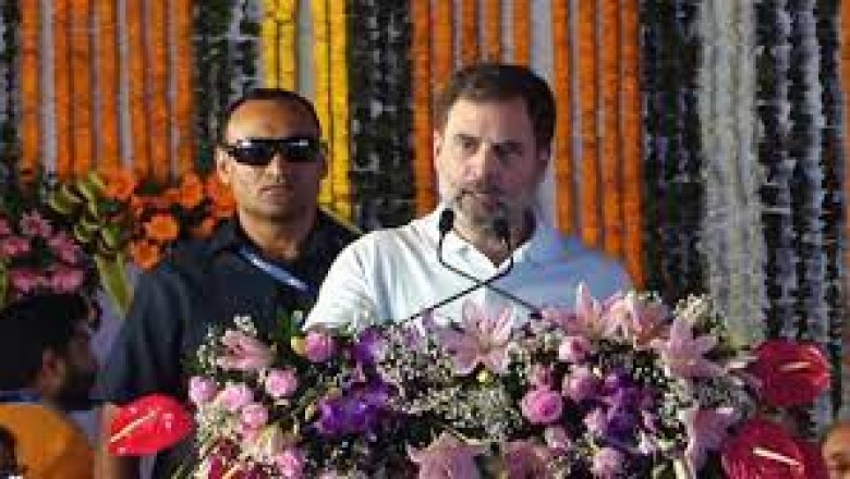 राहुल गांधी ने केंद्र पर जमकर साधा निशाना....कहा- हम रिमोट दबाते हैं तो हितग्राहियों को पैसा मिलता है....BJP दबाती है तो पब्लिक सेक्टर प्राइवेट हो जाते हैं…