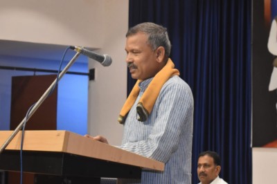 पंडित दीनदयाल उपाध्याय की 107वीं जयंती के अवसर पर कला मंदिर सभागार में.....प्रेमशंकर सिदार ने कहा- भारत की संस्कृति संस्कार एव धार्मिक परम्पराये हमारी देश की धरोहर है.....