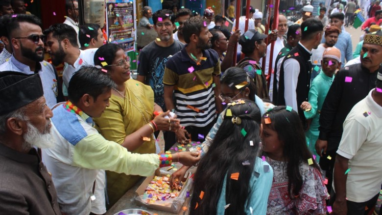 ईद-ए-मिलाद के अवसर पर शहर में निकली जुलूस का महापौर ने किया स्वागत....