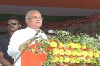 सीएम बघेल पाटन के सेलूद में कांग्रेस की भरोसा यात्रा में शामिल हुए. वे सेलूद से पाटन तक किया यात्रा