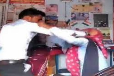 युवक ने घर बुलाकर किया युवती की​ पिटाई
