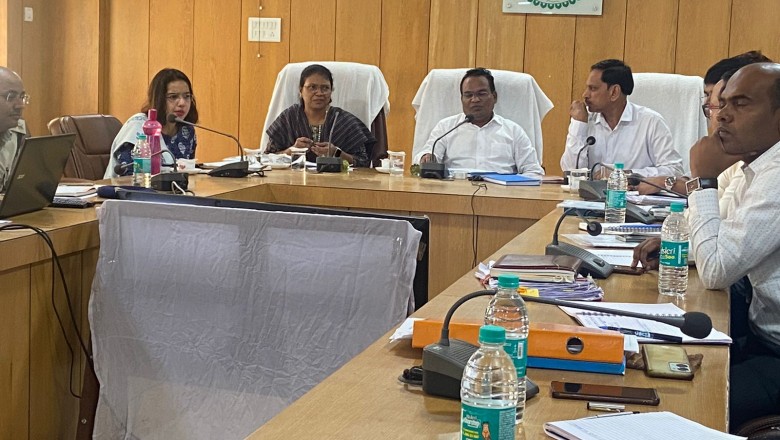 निर्वाचन संबंधी तैयारियों की जिला प्रशासन और पुलिस प्रशासन के अधिकारियों की संयुक्त बैठक संपन्न.....