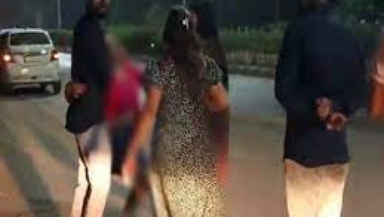 नशे में धुत 3 युवतियों का सड़क पर बवाल....मारपीट video : तेज रफ्तार में पहले एक कार को ठोका....FIR दर्ज....