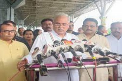 ईडी अधिकारी के घर में सेंधमारी....CM बघेल ने बताया कि अच्छी-खासी रकम चोरी हुई.....