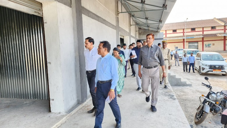 विधानसभा निर्वाचन की तैयारियों की दृष्टि से.....जिला निर्वाचन अधिकारी ने किया कृषि उपज मंडी बोर्ड का निरीक्षण....