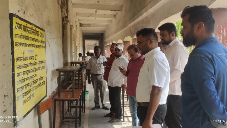 आयुक्त ने मतदान केन्द्रों का निरीक्षण कर आवश्यक व्यवस्था.....मुहैया कराने अधिकारियों को दिये निर्देश....