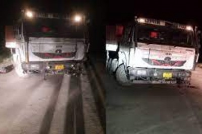 अस्पताल में भर्ती मां को देखकर घर लौट रहे बाइक सवार दो दोस्तों को ट्रक ने मारी टक्कर....