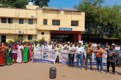 निगम अधिकारियों और कर्मचारी ने मतदान करने की शपथ ली....लोगों से आवश्यक रूप से मतदान करने की अपील की....