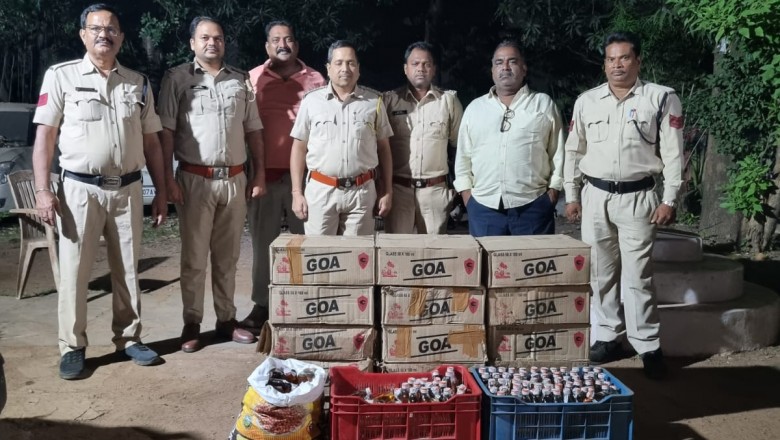 आबकारी विभाग द्वारा बड़ी मात्रा में जप्त की गई मध्यप्रदेश निर्मित शराब....
