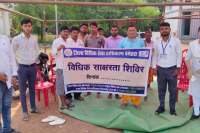 नवरात्रि के अवसर पर दुर्गा पंडाल व मंदिरों में विधिक जागरूकता शिविर का आयोजन.....