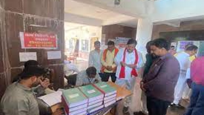 जिले की तीनों विधानसभा क्षेत्र के लिए 56 प्रत्याशियों ने नामांकन पत्र  किये दाखिल....नाम वापसी की अन्तिम तारीख 02 नवम्बर तक.....