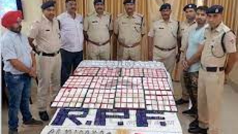 दुर्ग आरपीएफ दुर्ग ने पकड़ा 50 से 60 लाख का सोना.....जनशताब्दी एक्सप्रेस से किया जब्त.....